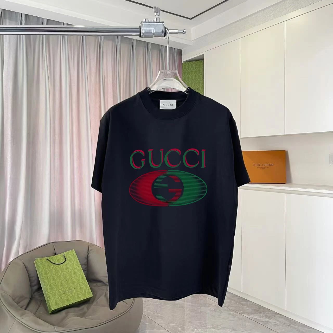 Gucci T-shirt Double-breasted G Letter Printing logo round Neck Short Sleeve25ss New pure cotton T Unisex T-Shirt OS Drop Shoulder Loose Fit Base Shirt Top T-Shirt Short Sleeve