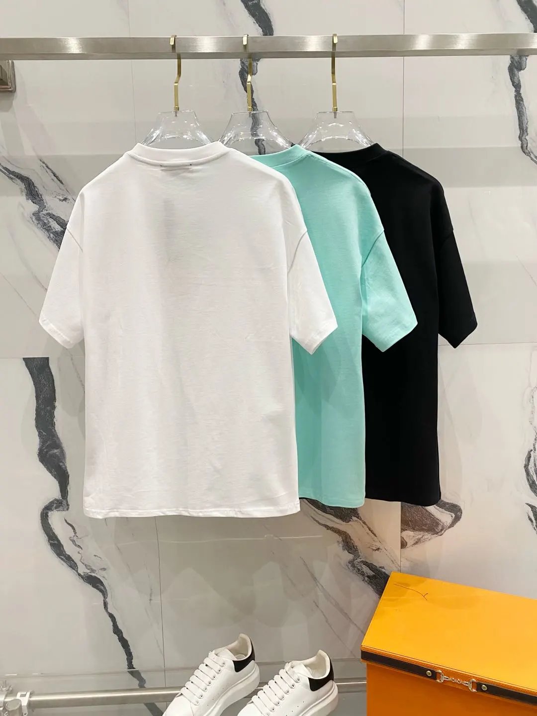 Amiri T-shirt Logo Brand Letters LOGO Foam Print Logo Crew Neck Short Sleeve Pure Cotton Unisex T Shirt Bottoming Shirt OS Loose Fit T-Shirt