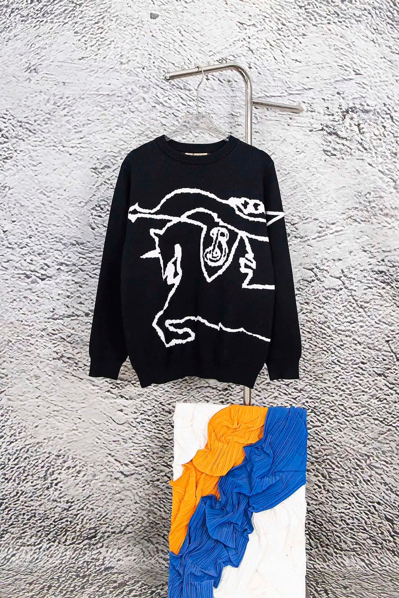 Burberry Sweater Equestrian Knight Pattern Black Jacquard Couple Crew Neck Knitted Sweater Long Sleeve Thickened Lazy Style Unisex Loose Top Coat Versatile Casual Wear