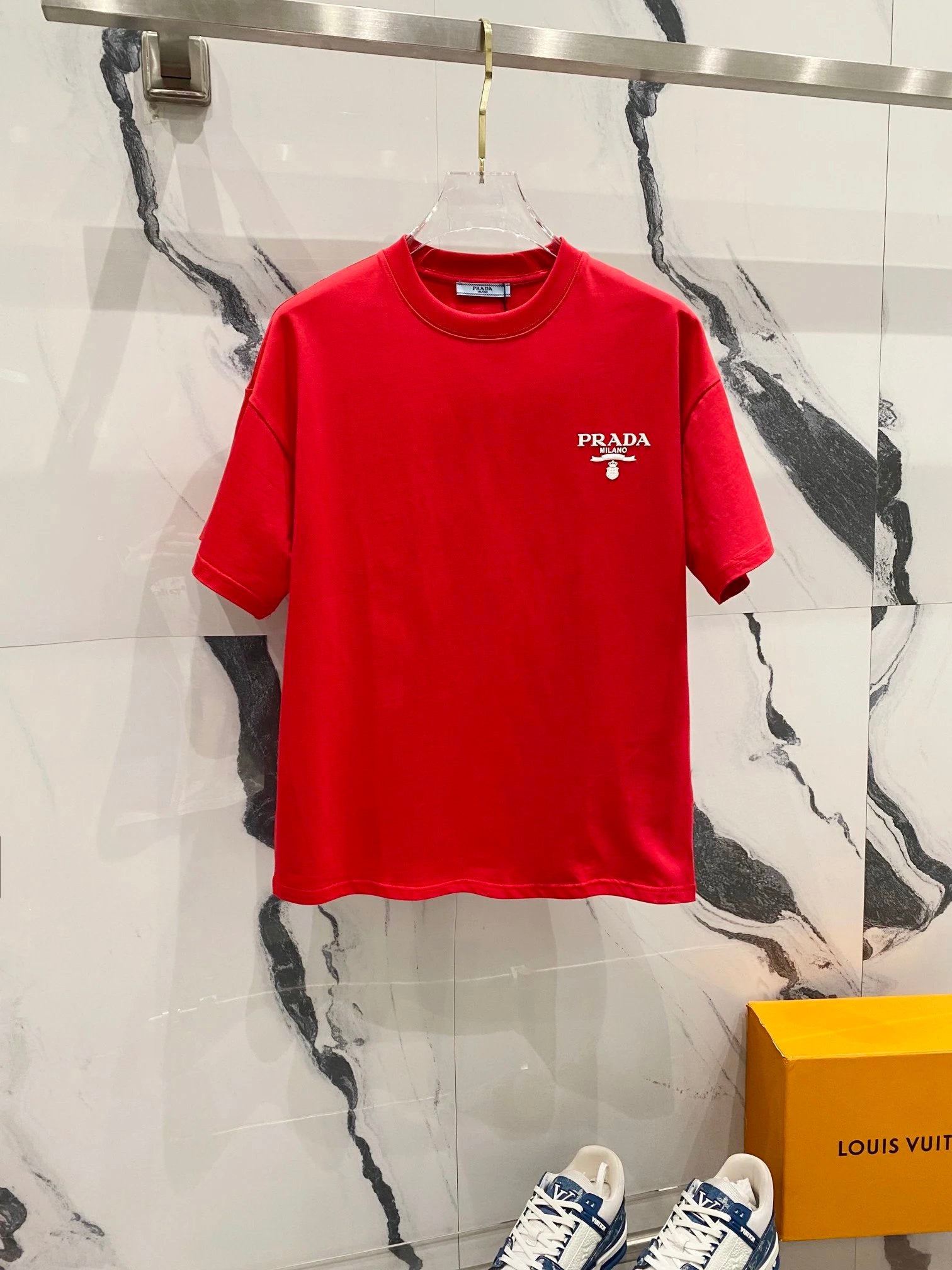 PRADA T-shirt Simple Silicone Three-Dimensional Letter Small Icon LOGO Design round Neck Short Sleeve Cotton Men and Women Same Style T T-shirt OS Loose Fit T-Shirt Casual Simple Base Shirt