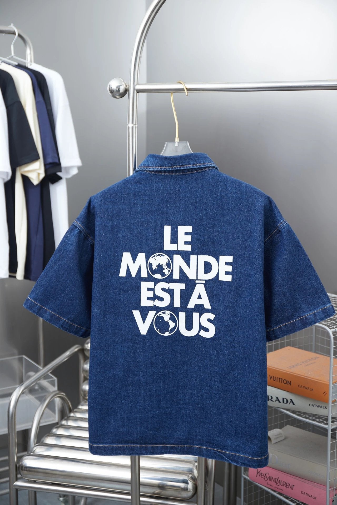 Louis Vuitton LV Shirt Back Flocking Earth Letter Print logo Shijia Turn-down Collar Short Sleeve Shirt Versatile Business Unisex Casual Slim Fit Jacket