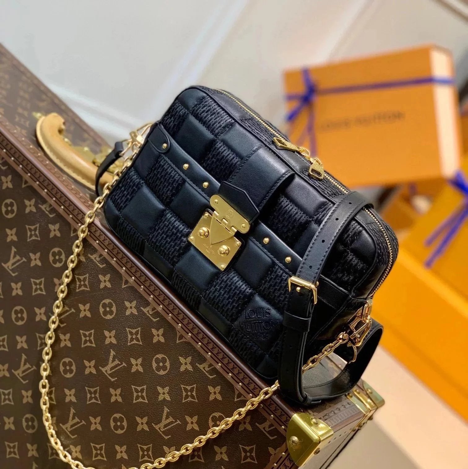 Louis Vuitton LV Women's Bag 【Original Order】TROCA Small Size Medium Handbag M59114Black m59115Blue m59118Peach pink m59111Apricot trocadéro Camera Bag2021New Shoulder Messenger Bag Women's Twist Lock Bag S-lock Lock Rivet Plaid Bag Chain Bag Shoulder Bag