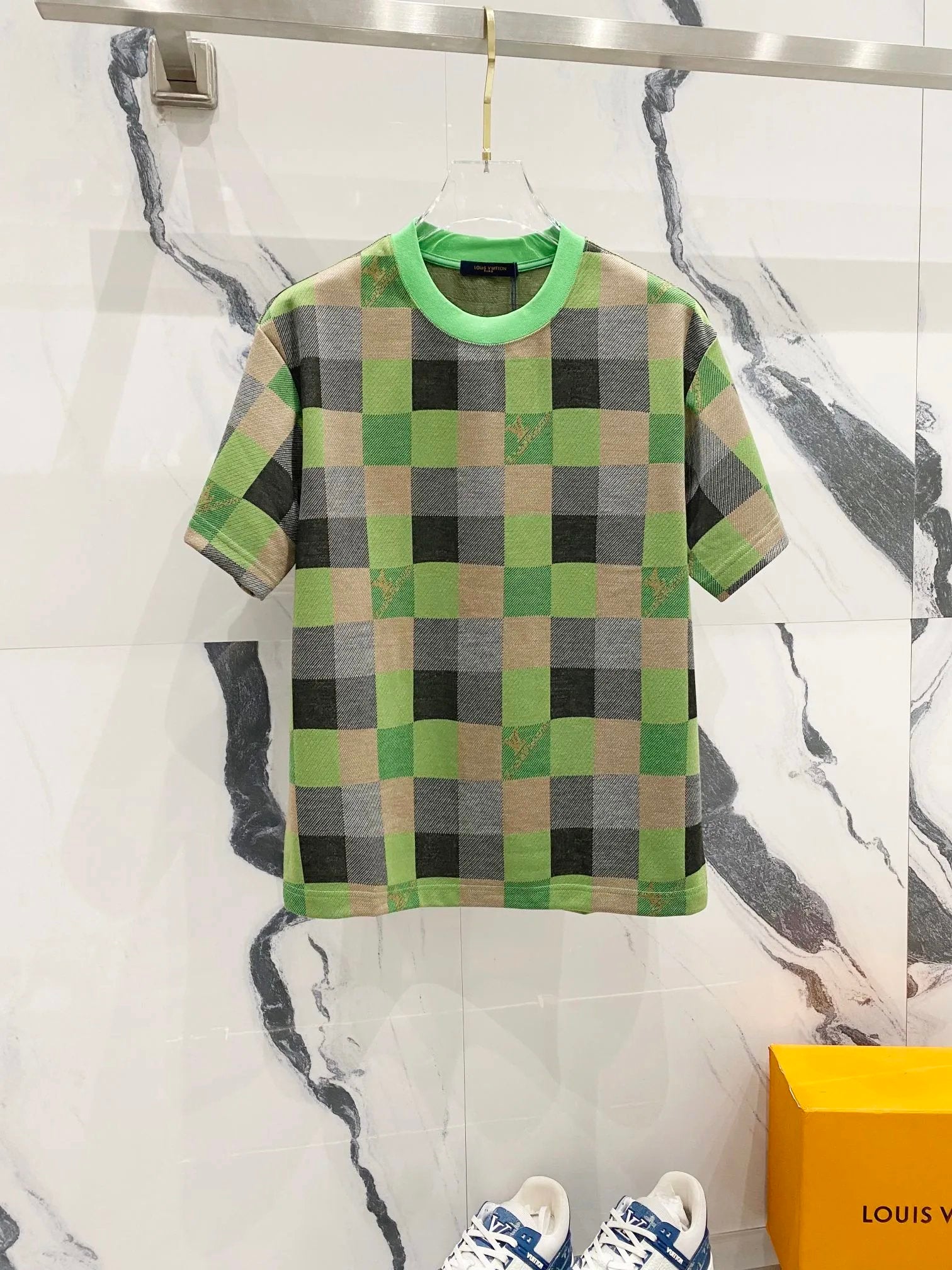 Louis Vuitton LV T-shirt Runway Style Classic Checkerboard Letter Embroidery LOGO Round Neck Short Sleeve Pure Cotton Unisex T T-shirt OS Loose Fit T-Shirt Casual Simple Base Shirt