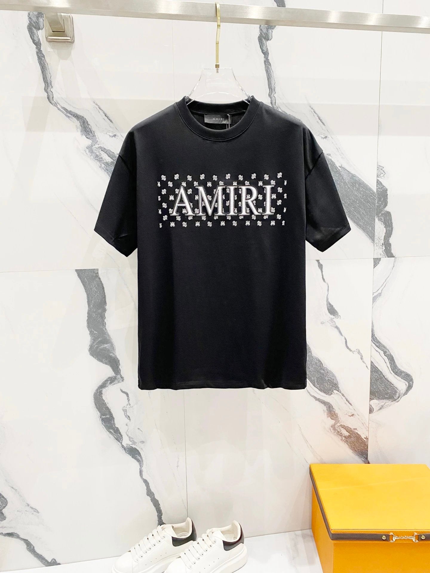 Amiri T-shirt Chest Brand Patch Letter Embroidery logo round Neck Short Sleeve25ss New Pure Cotton Unisex Style T Casual T-Shirt Base Layer Shirt OS Loose Fit Half Sleeve Top Plus Size