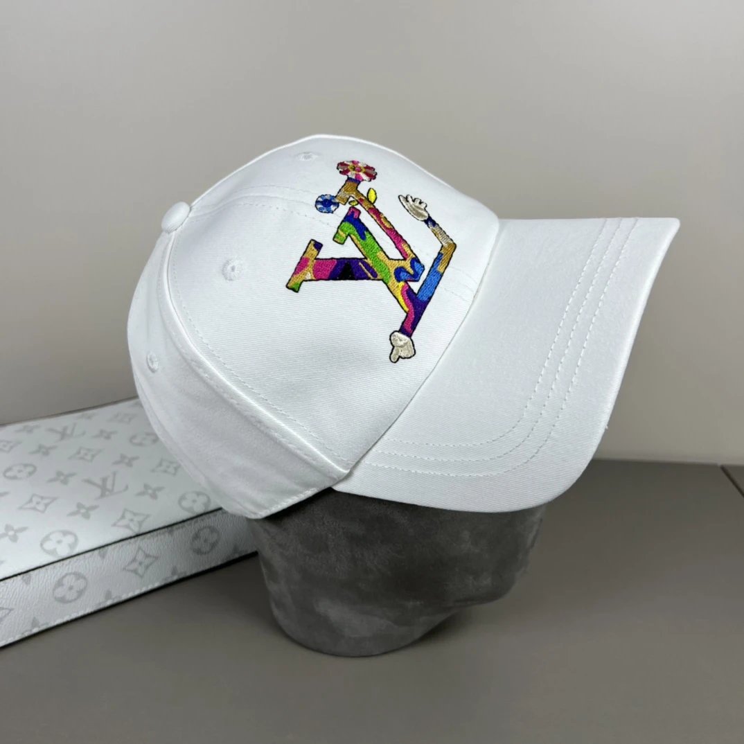 Louis Vuitton LV Hat Colored Letters logo Baseball Cap Sun Protection Visor Cap Large Head Circumference Versatile Sports Hat Slimming Face Curved Brim Unisex Couple Style