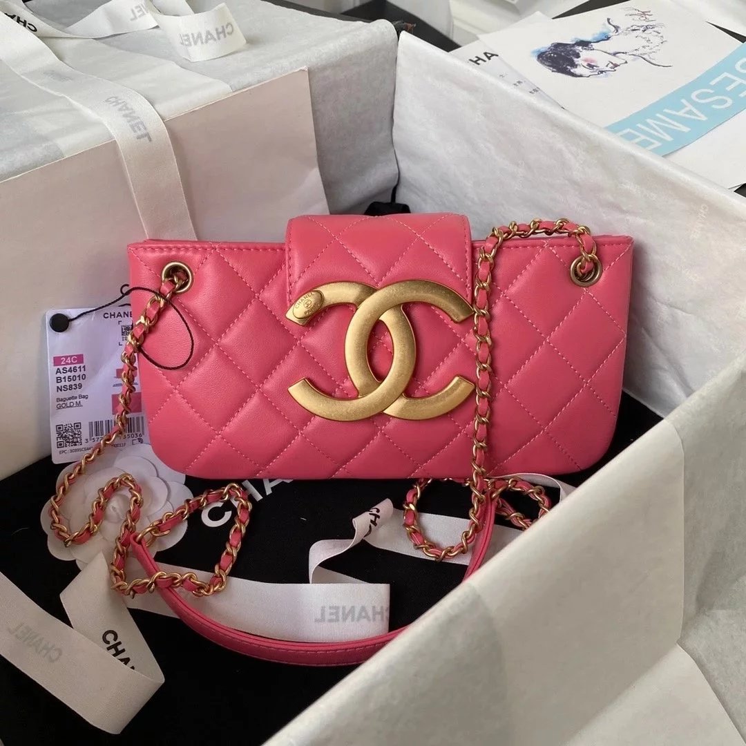 Chanel Women's Bag Top version Fried Street Bag Small New24C Retro Large logo French Stick Foreskin Wear Chain Diamond Plaid Interpretation of Classic Elements24c New Oversized Pair C Large logo Baguette Bag Women's Shoulder Messenger Bag As 4611