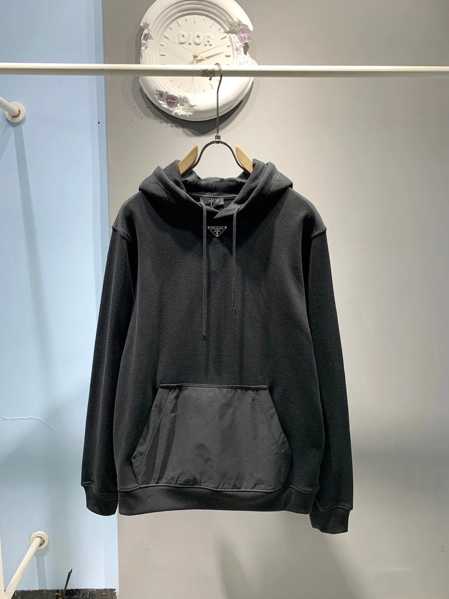 PRADA Hoodie Triangle Logo Patch Pocket Hoodie Sweatshirt Jacket Unisex Sports Casual Loose Fit Versatile
