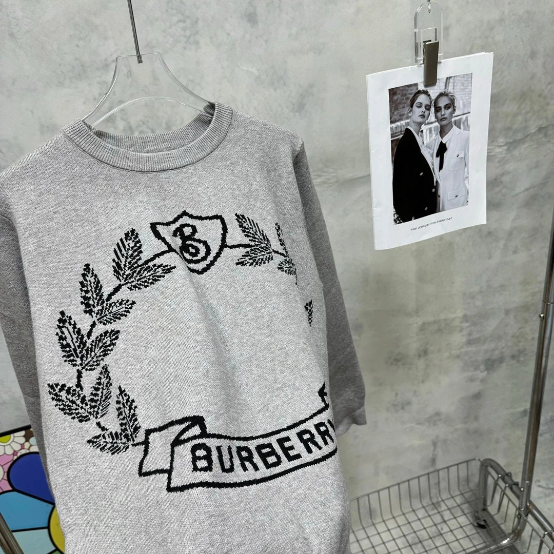 Burberry Sweater Leaf Classic Letter Crew Neck Knit Sweater700Kegao Heavyweight Casual Loose Fit Versatile Pullover Sweater os Unisex Inner Layer Design24ss Autumn and Winter New Products