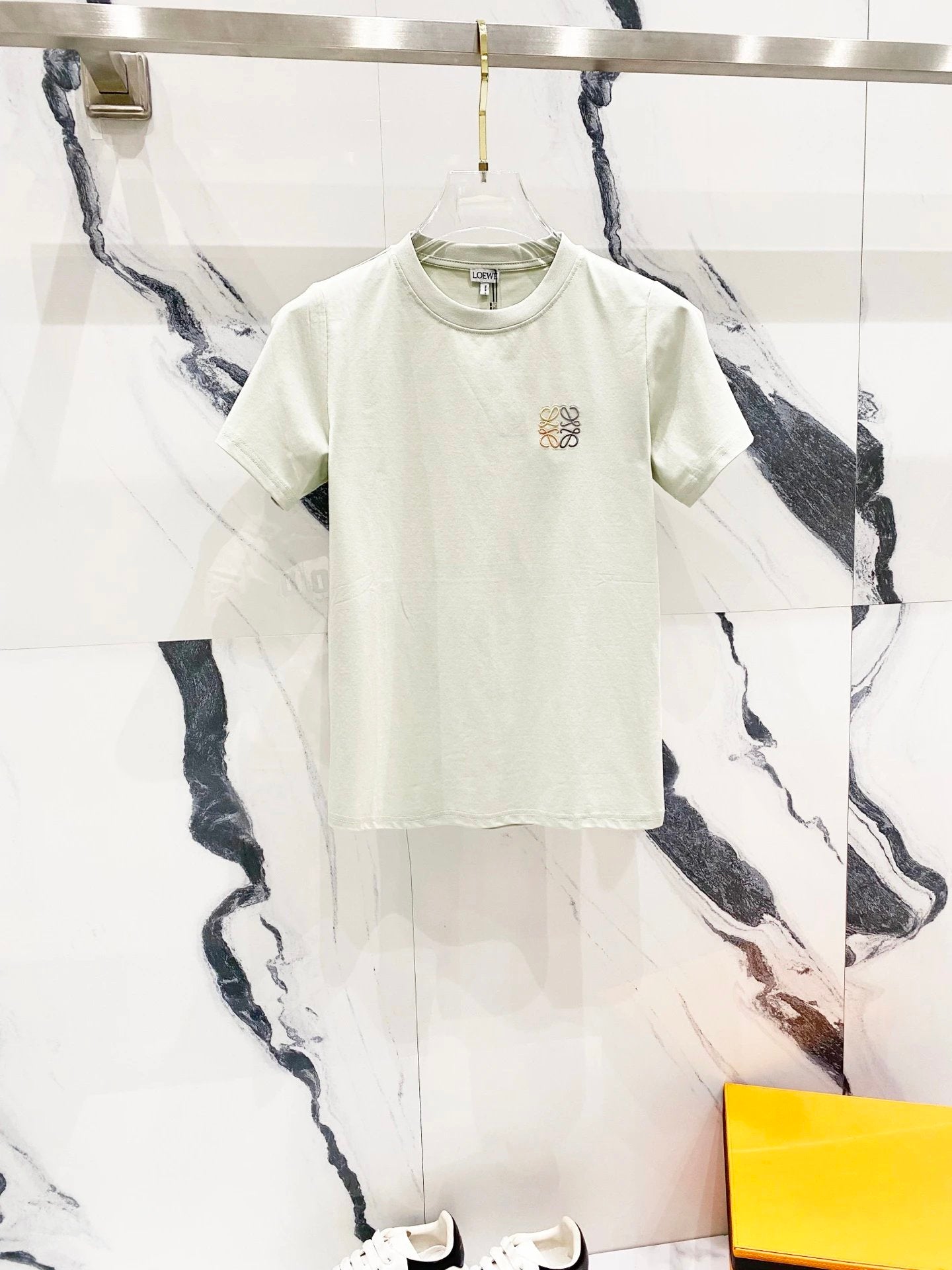 LOEWE T-shirt Simple Color Matching Small Icon Embroidery on Chest logo round Neck Short Sleeve25ss New Pure Cotton Women's Style T T-shirt OS Loose Fit Base Shirt Top Half Sleeve T-Shirt