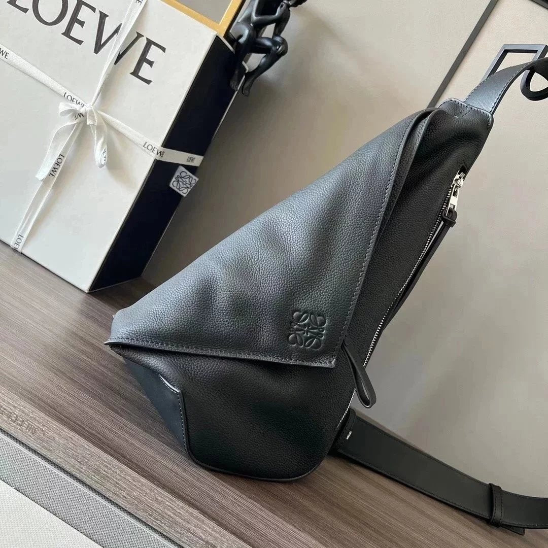 LOEWE Men's Bag Top version 【Highest Version】2023New men's bag LOEWEAntonSling Backpack(New Size)Men's Chest Bag Crossbody Bag Shoulder Bag Soft Grain Litchi Grain Calfskin Men's Real-Leather Bag