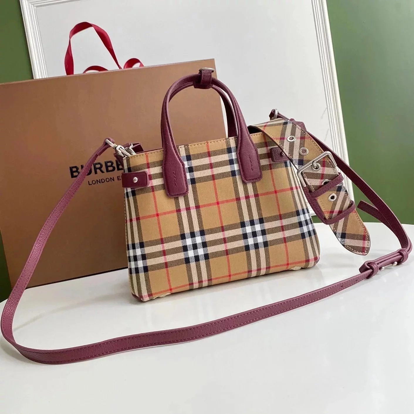 Burberry Women's Bag Top version TheBanner Small Size House Plaid Leather Banner Handbag Banner Women's Bag Cowhide Leather Single-Shoulder Bag Handbag Star Style