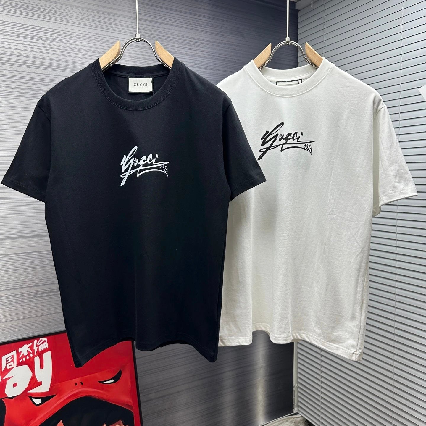 Gucci T-shirt Chest Letter Print logo round Neck Short Sleeve25ss New pure cotton T Unisex T-Shirt OS Loose Fit Base Shirt Top Half Sleeve T-Shirt