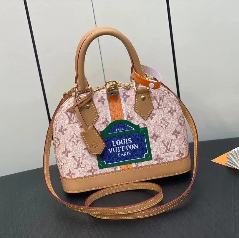 Louis Vuitton LV Women's Bag Top version M235022024Early Spring Model Style New Style White Silk Screen A1maBB Shell Bag Shoulder Messenger Bag Portable Women's Bag
