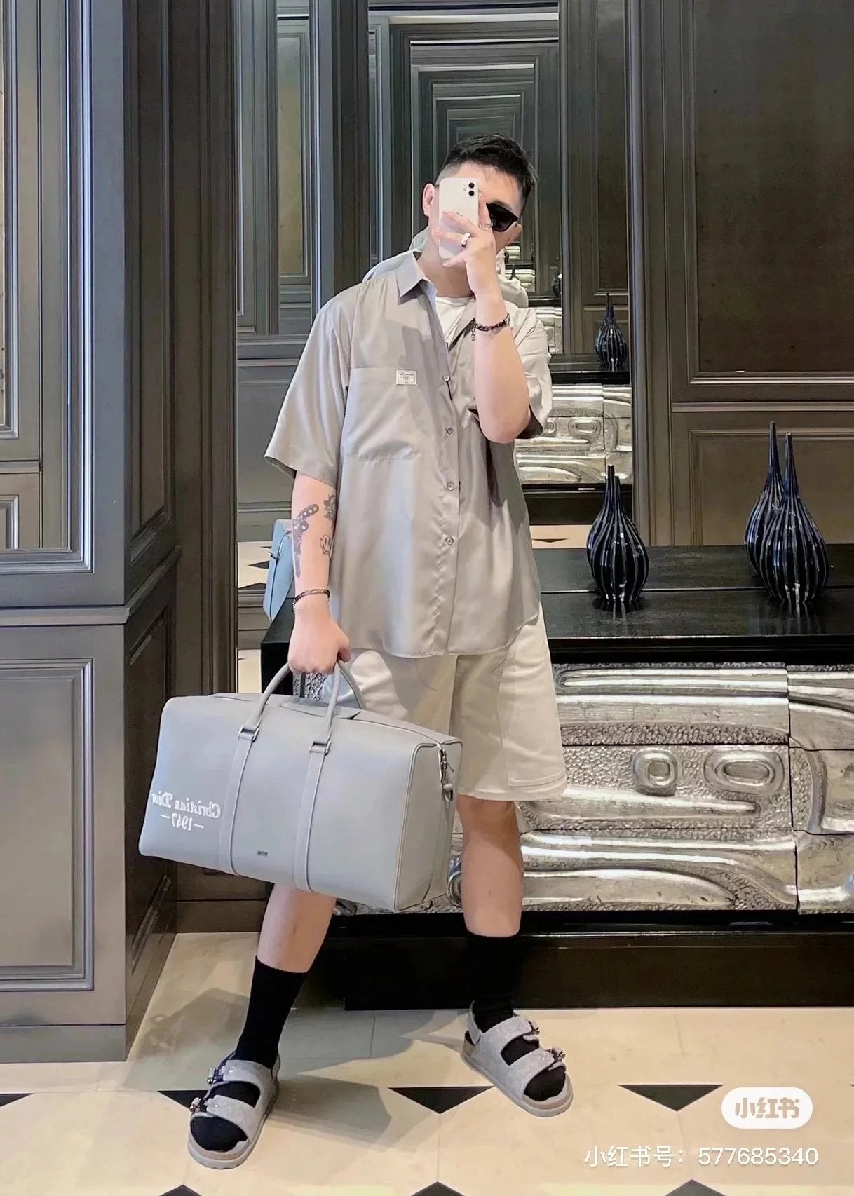 Dior Travel Bag Top version 【Original Leather Surrogate Shopping Edition】New1947Travel Bag Luggage Bag Lingot50Handbag Travel Bag Men's and Women's Bags Large Capacity Business Travel Bag Made of Soot Particle Surface Cow Leather Elaborate Front Decoratio