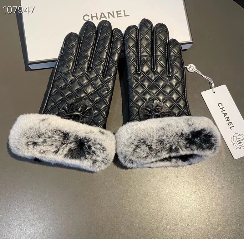 Chanel Gloves Autumn and Winter Lazy Rabbit Fur Sheepskin Gloves Worth Comparing the Same Style with Different Quality，