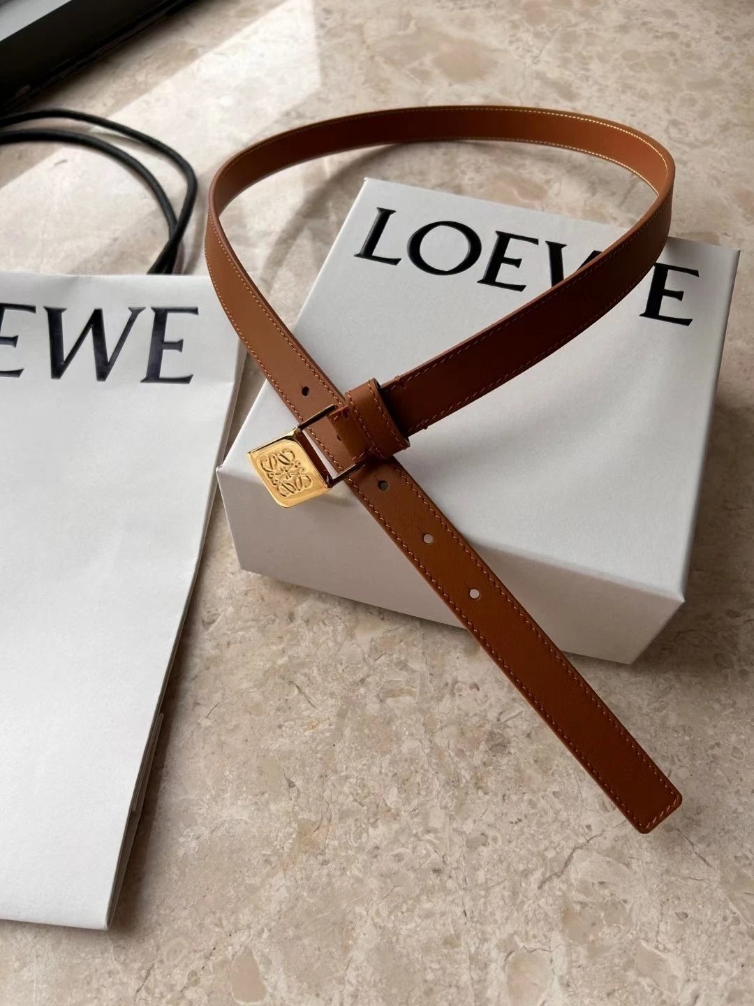 LOEWE Belt Top version Original Sample Women's Clothes Original Order Belt Width2.0cm Genuine Goods Quality Counter Full Set of Packaging Selected Imported First Layer Calfskin Leather Feel Comparable to Genuine Goods Boutique Letter Buckle Official Net S