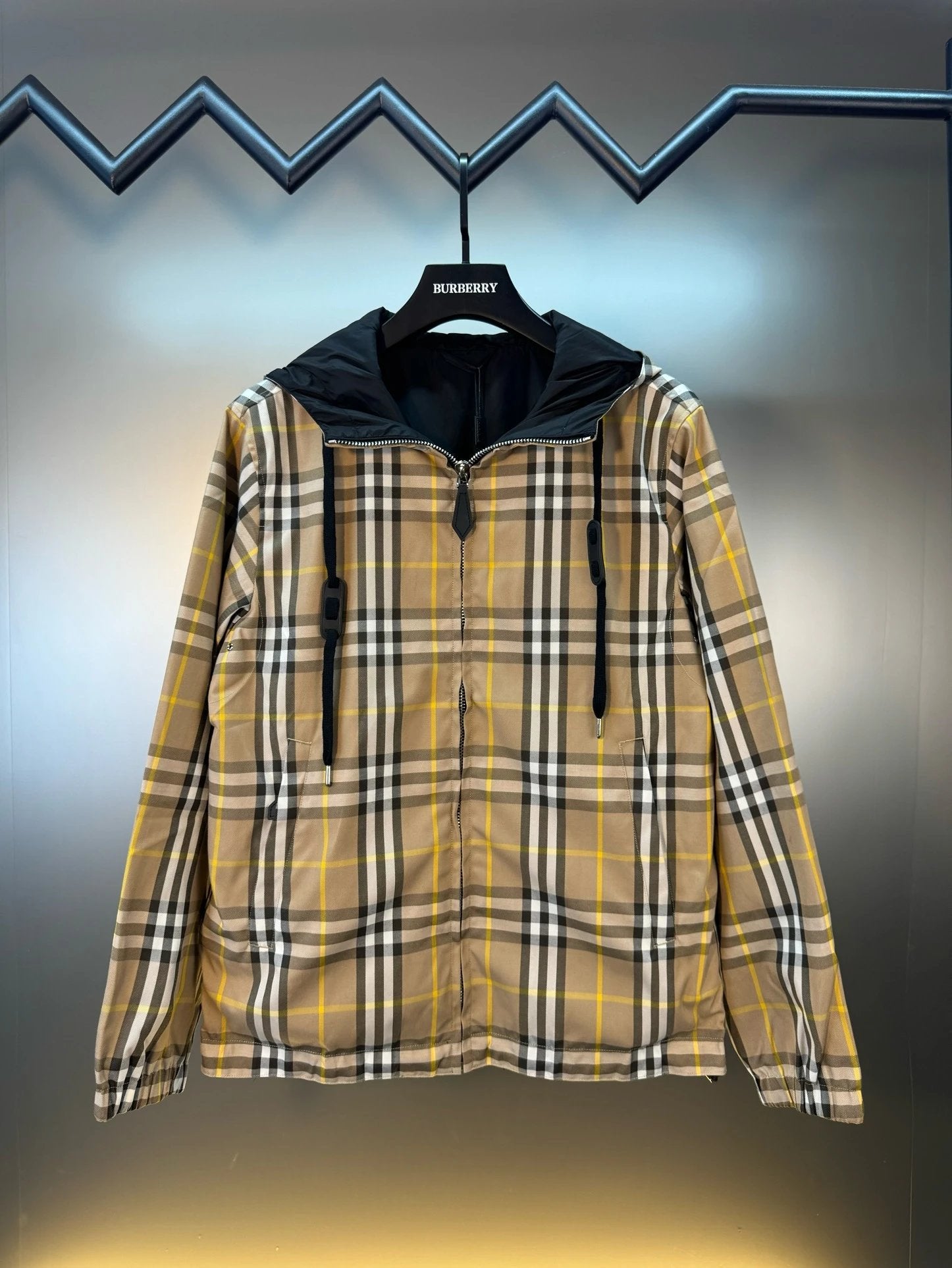 Burberry Jackets Classic Large Plaid Reversible Hooded Jacket for Men and Women, Outdoor Sports Casual Loose Fit Versatile