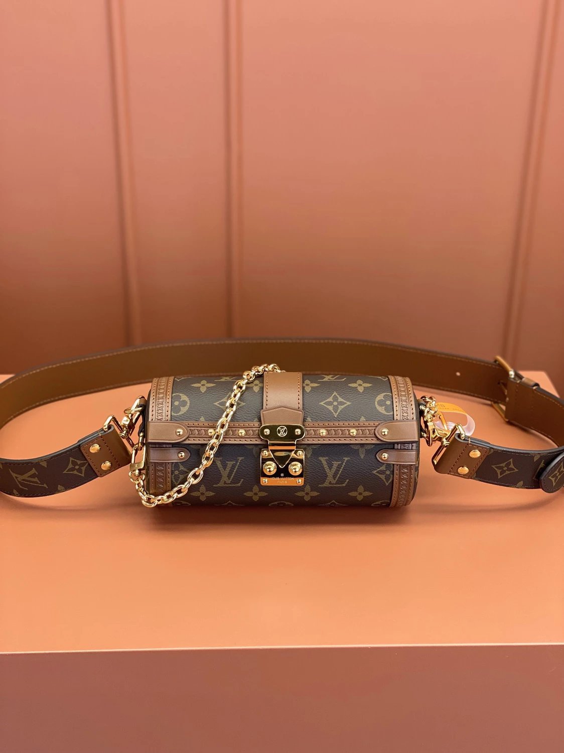Louis Vuitton LV Women's Bag Top version New Women's Bag round Bag Papillon Presbyopic Flip Chain Bag Baguette Bag Presbyopic Flip Chain Crossbody Clutch round Bag Women's Bag