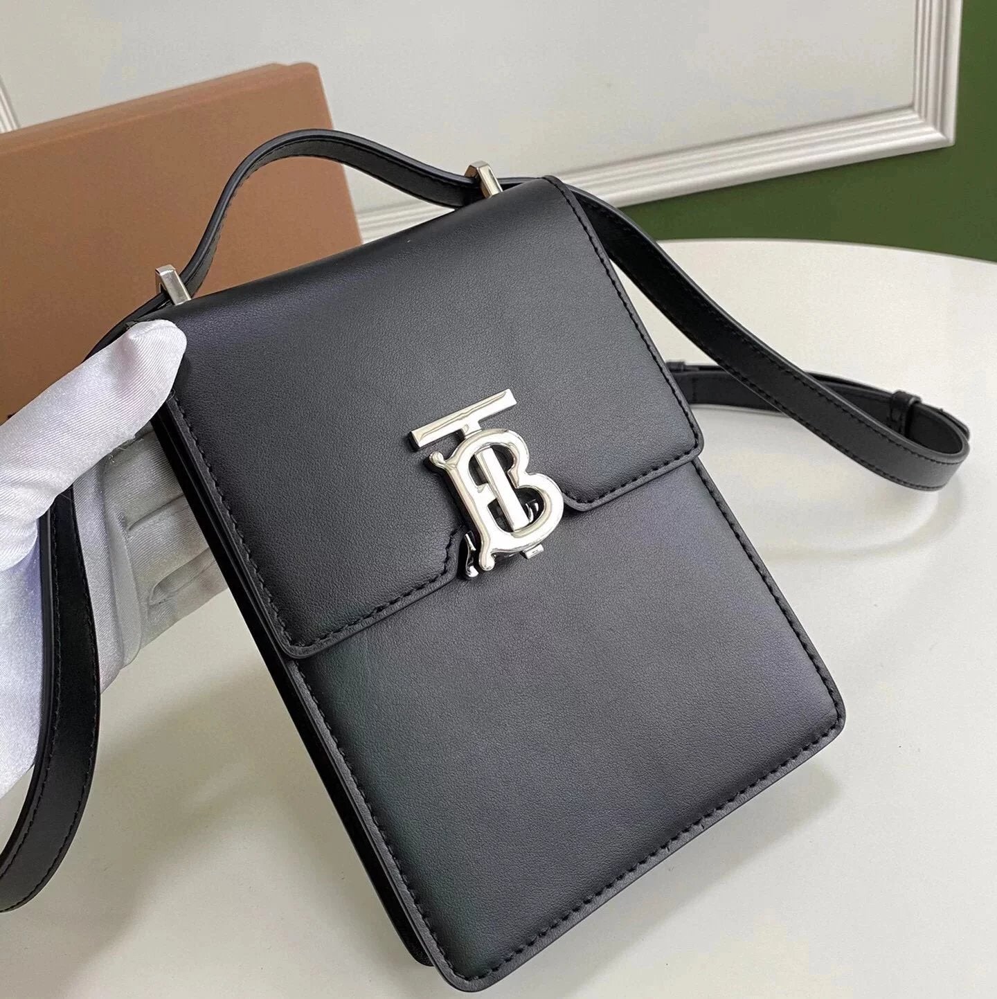 Burberry Women's Bag Top version New Mobile Phone Bag Robin Lobin Bag Shoulder Bag Crossbody Bag Men's and Women's Bags Men and Women Same Style Thomas