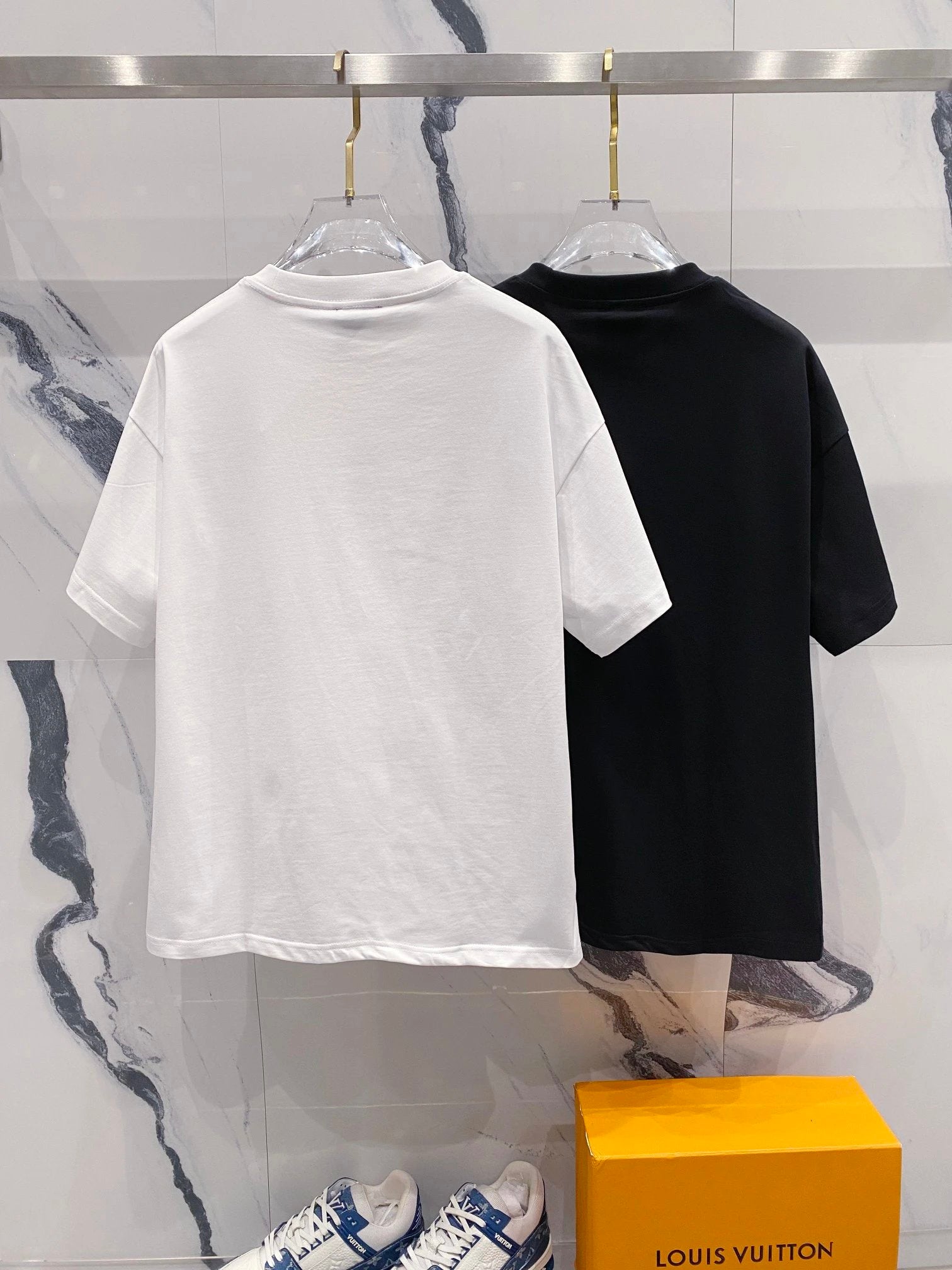 Louis Vuitton LV T-shirt Neckline Star Letter Foam Print LOGO Logo Crew Neck Short Sleeve Pure Cotton Unisex T T-shirt OS Loose Fit T-Shirt Casual Simple Base Shirt
