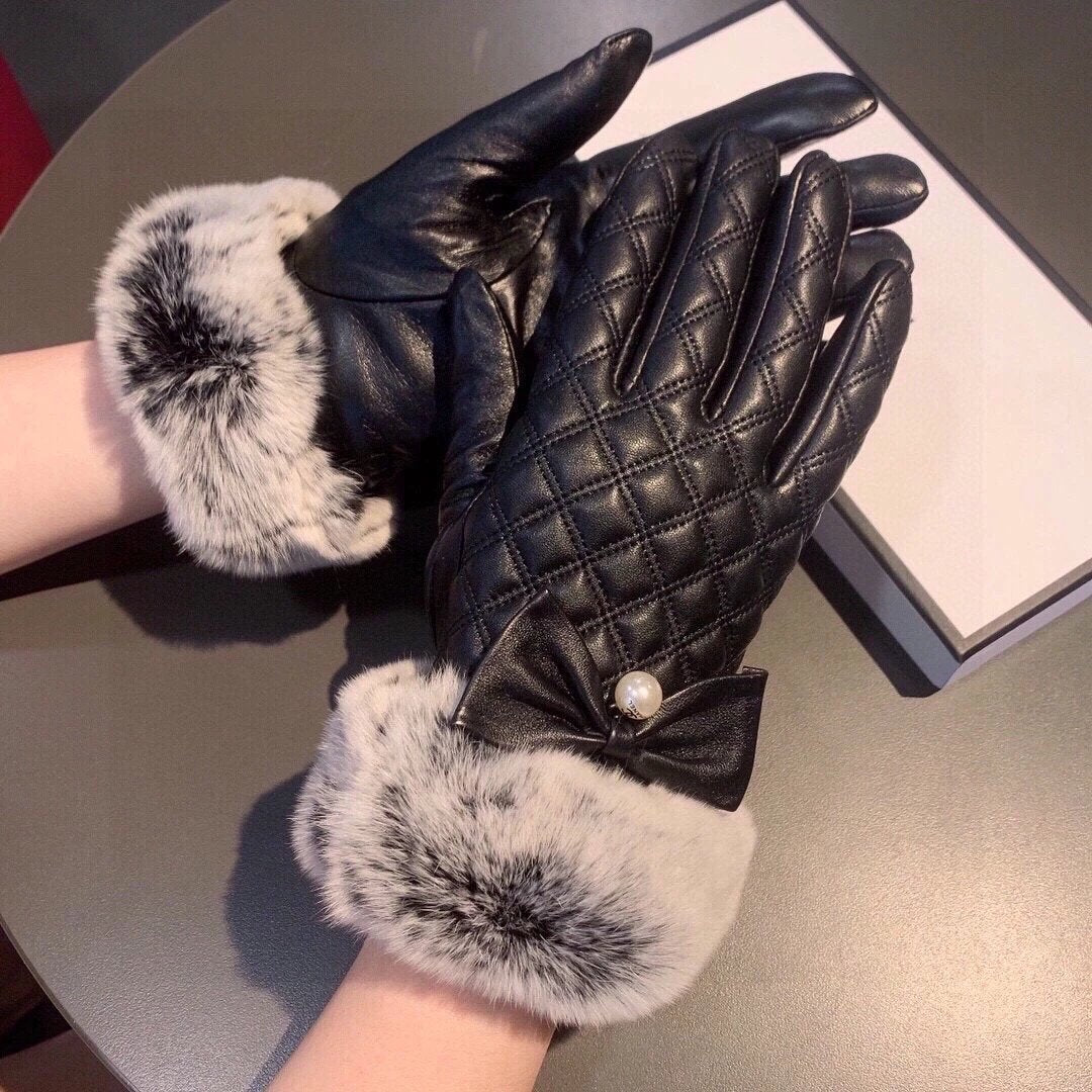 Chanel Gloves Gloves Autumn and Winter Lazy Rabbit Fur Sheepskin Gloves