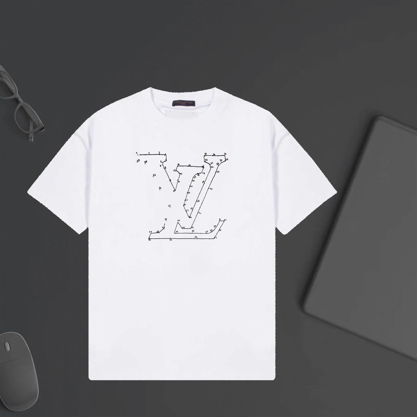Louis Vuitton LV T-shirt Large Letter Print on the Chest logo round Neck Short Sleeve25ss New Pure Cotton Unisex Style T Casual T-Shirt Base Layer Shirt OS Loose Fit Half Sleeve Top Plus Size