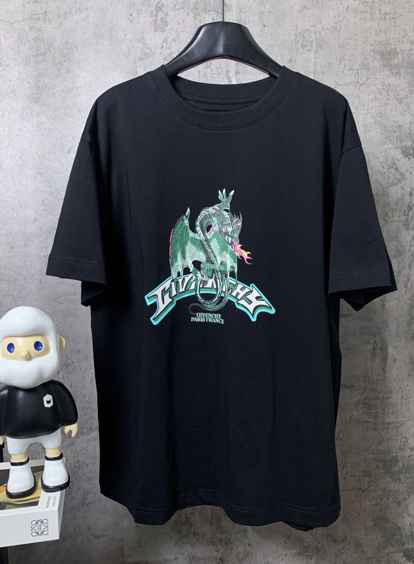 Givenchy T-shirt Dragon Year Limited Cartoon Print on Chest logo round Neck Short Sleeve25ss New Pure Cotton Unisex Style T T-shirt OS Loose Fit Base Shirt Half Sleeve T-Shirt Top Half Sleeve