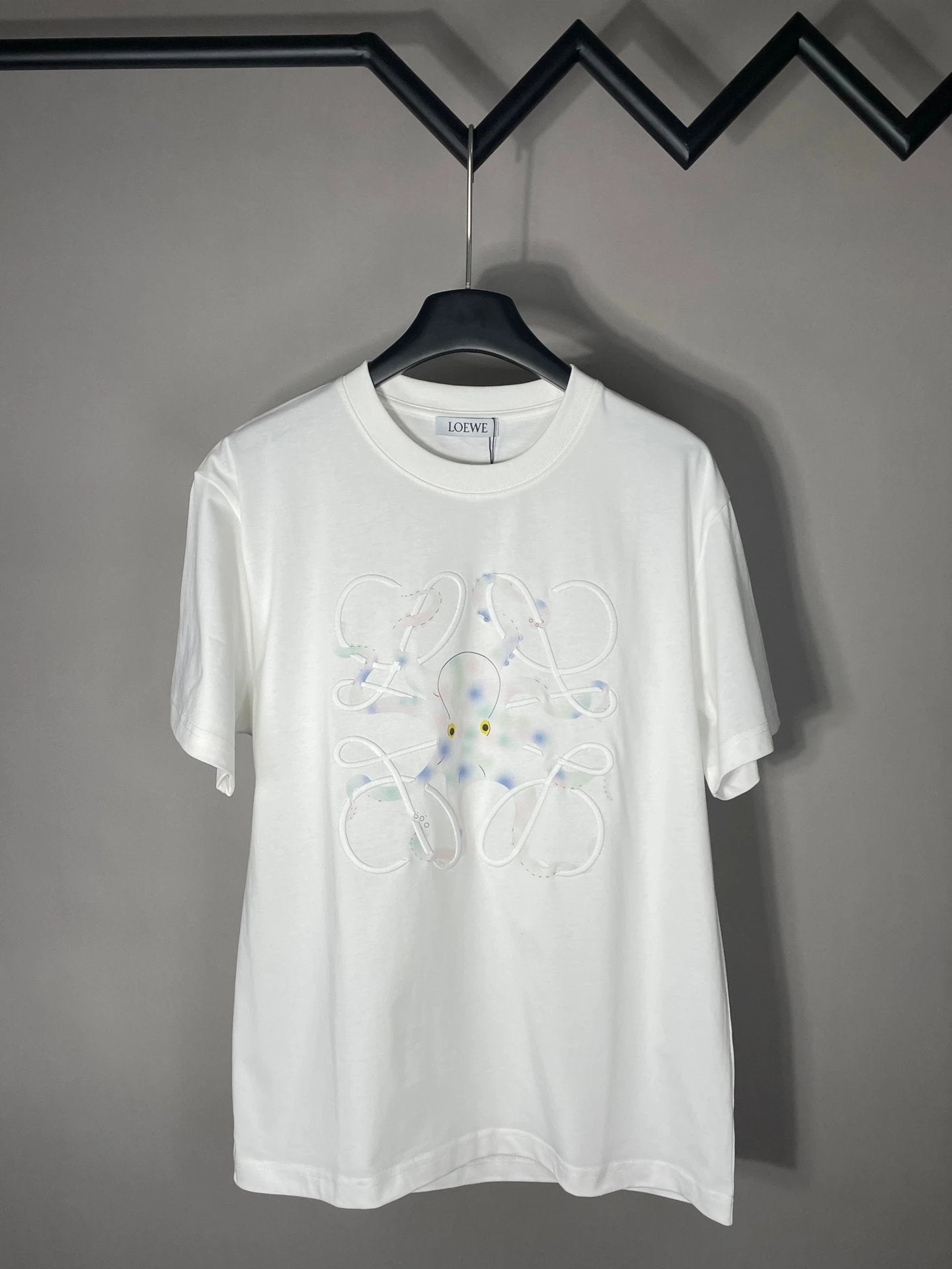 LOEWE T-shirt Front octopus print and Anagram Embroidery logo round Neck Short Sleeve25ss New pure cotton T Unisex T-Shirt OS Loose Fit Base Shirt Top Half Sleeve T-Shirt