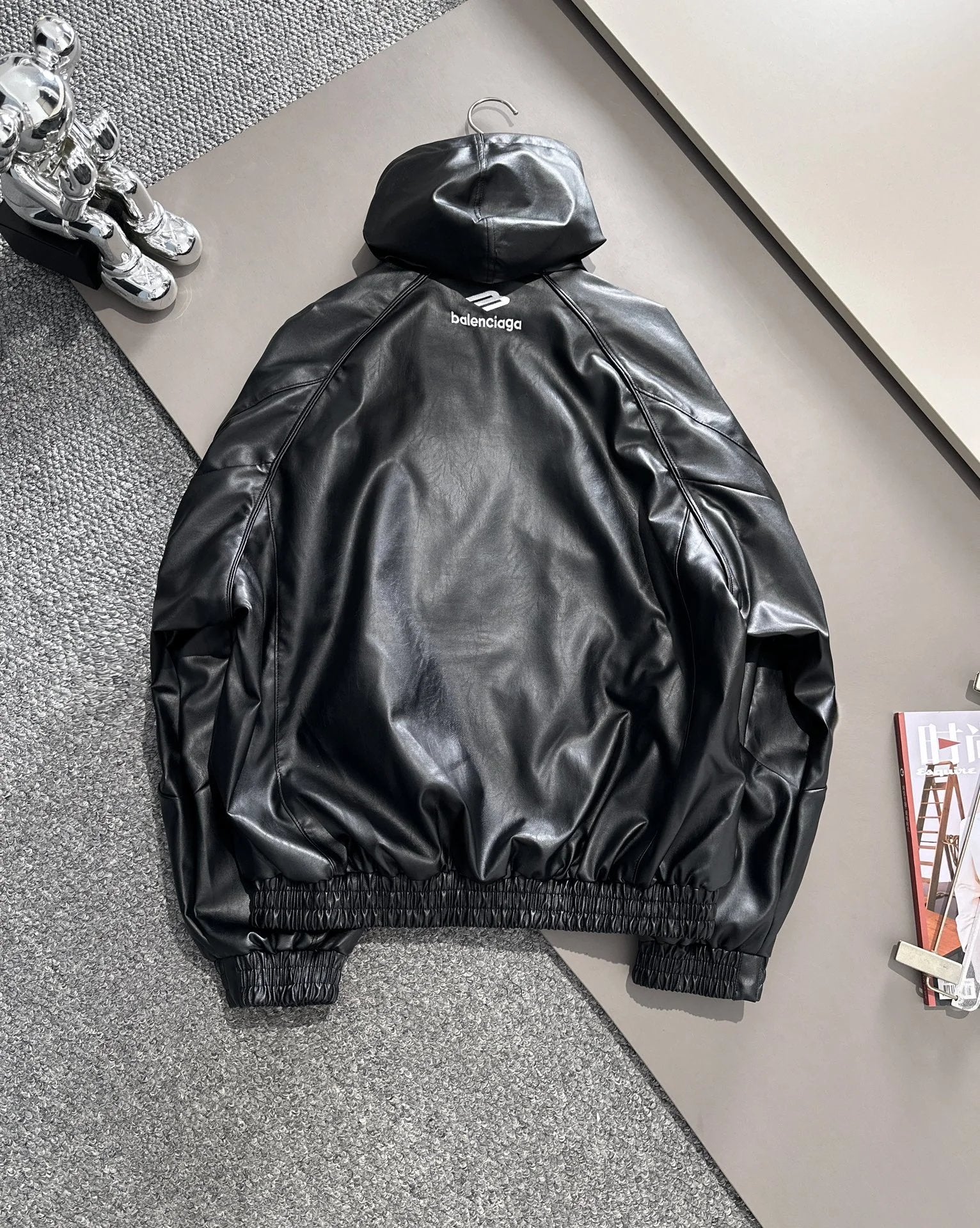 Balenciaga Jackets Motorcycle Patchwork Color Block Small Embroidery Hooded Leather Jacket Casual Loose Thickened Warm Jacket Unisex24ss Autumn and Winter New Products