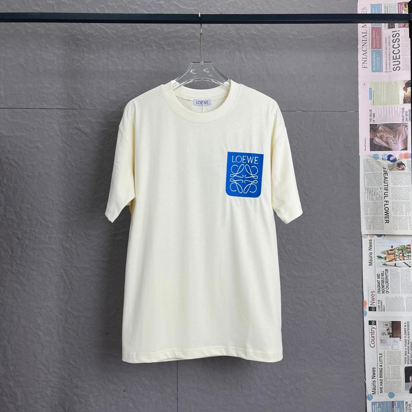 LOEWE T-shirt Chest Patch Embroidery logo round Neck Short Sleeve25ss New pure cotton T Unisex T-Shirt OS Loose Fit Base Shirt Top Half Sleeve T-Shirt