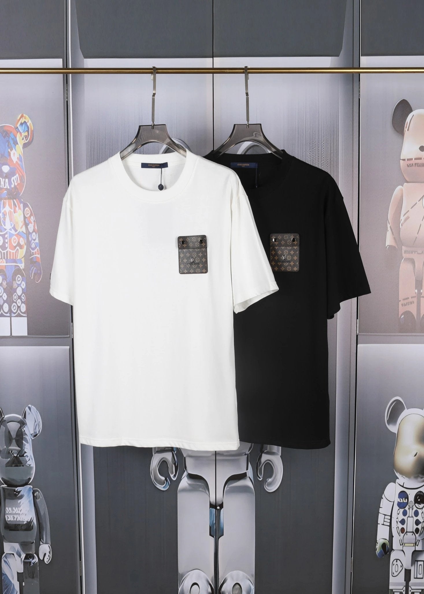 Louis Vuitton LV T-shirt Leather Pocket on the Chest logo round Neck Short Sleeve25ss New Pure Cotton Unisex Style T T-shirt OS Loose Fit Base Shirt Short Sleeve T-Shirt Top