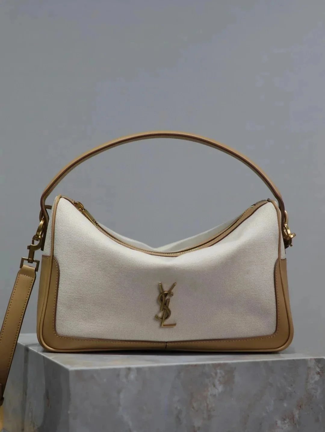 YSL Women's Bag Top version 【Original Leather High Version】New CameraSupplebag Lunch Box Bag Lunch Bag Large Capacity Commuter Shoulder Tote Bag New Handbag Messenger Bag Women's Bag753826