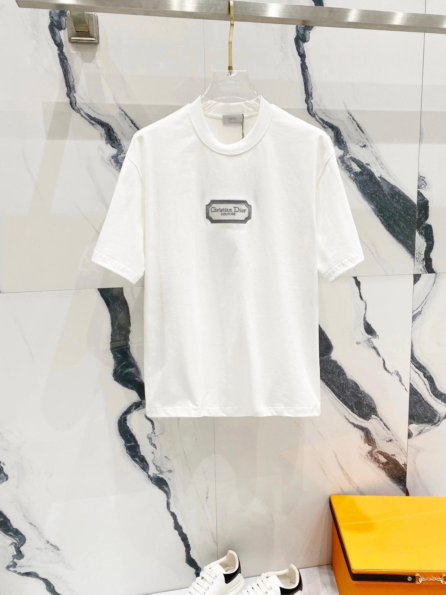 Dior T-shirt Silver Embroidered Letter on the Chest logo round Neck Short Sleeve25ss New pure cotton T Unisex T-Shirt OS Loose Fit Base Shirt Top Half Sleeve T-Shirt