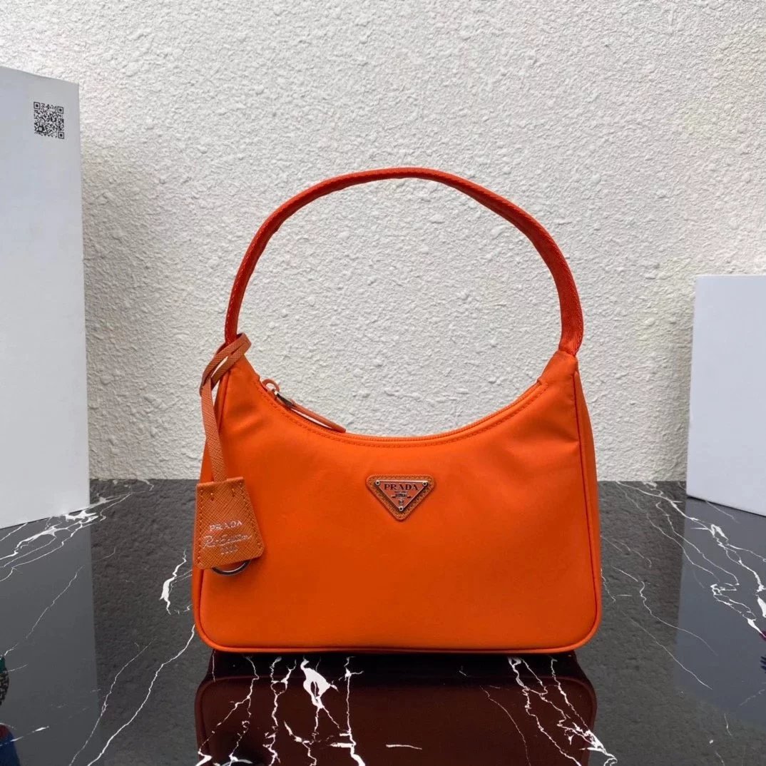 PRADA Bag Top version Original Order2020Re-Edition Autumn and Winter New Nylon Shoulder Girdle Hobo Nylon Shoulder Bag Underarm Bag Handbag Women's Bag2000