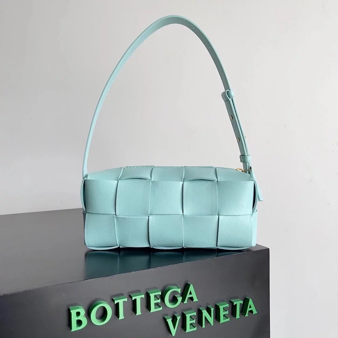 Bottega Veneta Women's Bag Top version Original Genuine Goods Leather Yang Mi Brick Underarm bag2022New Original Surrogate Shopping-Grade Large Plaid Woven Soft Lambskin Shoulder Bag Underarm Bag BRICKCASSETTE Underarm Bag Handbag Women's Bag