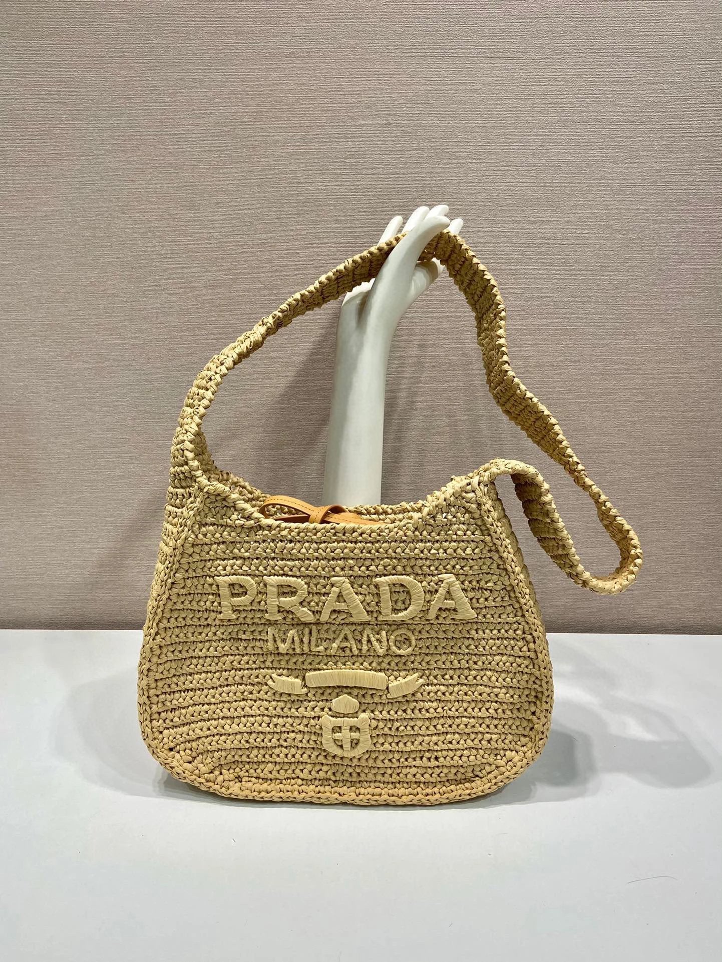 PRADA Bag Top version Original Single New Fashion Handmade Woven One Shoulder Bag Women's Straw Shoulder Bag Messenger Bag Casual Shoulder Messenger Bag Fashion P Women's Bag Women's Bag1BG186