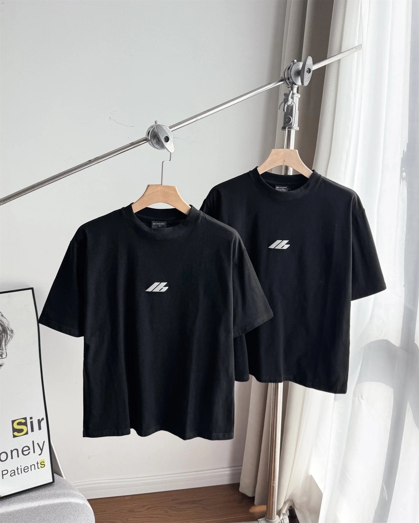 Balenciaga T-shirt Chest Letter Print logo round Neck Short Sleeve25ss New pure cotton T Unisex T-Shirt OS Drop Shoulder Loose Fit Base Shirt Top T-Shirt Short Sleeve
