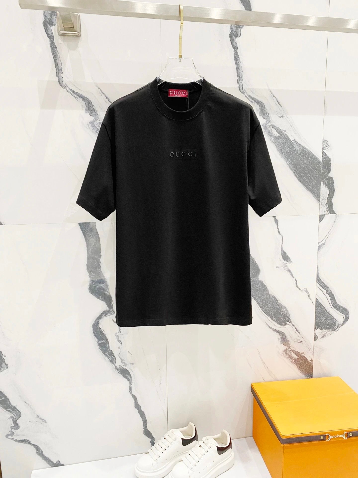 Gucci T-shirt Simple Natural Color Exquisite Small Logo Letter Embroidery on Chest logo round Neck Short Sleeve25ss New pure cotton T Unisex T-Shirt OS Loose Fit Base Shirt Top Half Sleeve T-Shirt