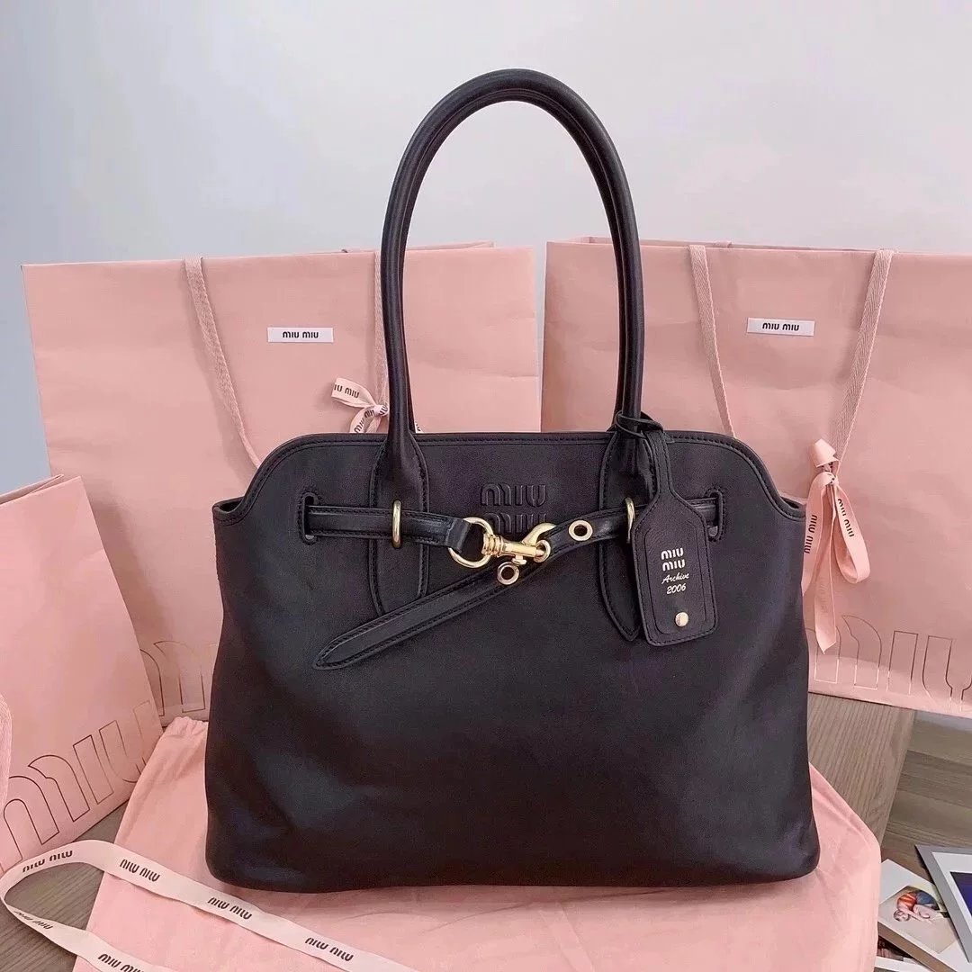 Miu Miu Bag Top version 【Top with Original Leather】2024New New Product Best-Selling Mid-Ancient Tote Bag Commuter Bag Women's Bag New Women's Clothes Briefcase Handbag Handbag Large Shopping Bag Mummy Bag Men's Big Tote Men's Bag Vintage Bag5BG291Tote Bag