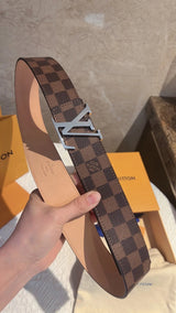 Louis Vuitton LV Belt Top version Counter Quality Original Order Belt Men's Classic All-Match Men's Leather Belt Casual Business Smooth Buckle Genuine Leather Belt Old Flower Plaid Chessboard Grid Pant Belt Belt Donkey Belt