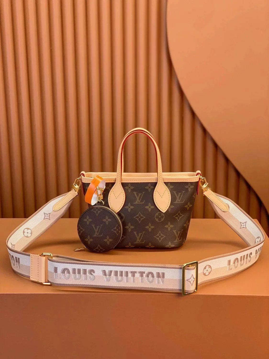 Louis Vuitton LV Women's Bag Top version 【Super MB Chip Tax-Free Version Original Leather】neverfullBB Handbag Model：M46705Material：A Grade All-Steel Hardware，Imported Original Fabric Packaging：Full Set of Original Factory Duty Free MB Packing Size：24x14x9