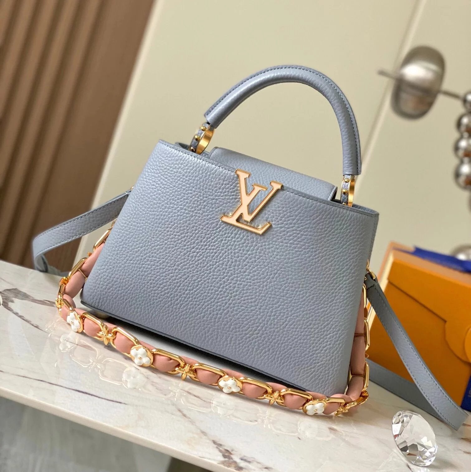 Louis Vuitton LV Women's Bag Top version 【Super Original Leather】2024New Version CAPUCINESBB Small Size Handbag Shell Bag Shell Button Upgraded Hardware Litchi Pattern Cowhide Portable Shoulder Messenger Bag M23288M23363