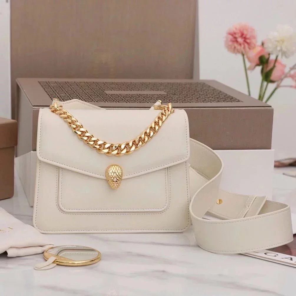 BVLGARI Bag Top version 【Original Quality】2021New Women's Bag Limited Edition Snake Head Buckle Red Enamel Snake Eye Women's Shoulder Bag/Crossbody Handbag Bag Decorated with a Snake's Head Naza Same Product Detachable Shoulder Strap