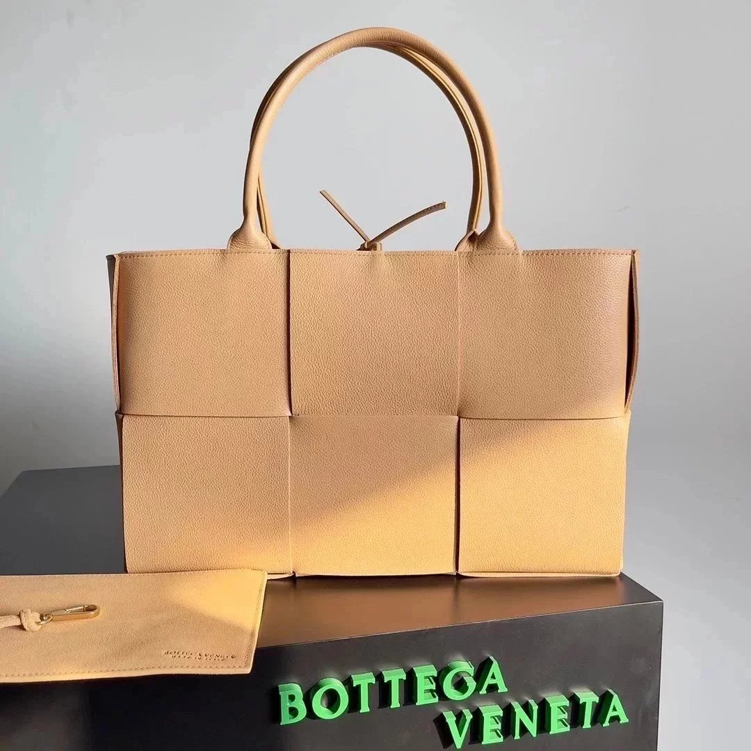 Bottega Veneta Women's Bag Top version 【Version】Arco Tote Bag Large38cm Woven Bag Large Shopping Bag Men and Women totebag One-Shoulder Crossbody Calfskin Bag Woven Suede tote Bag Mummy Bag Shopping Bag Commuter Bag Woven Bag