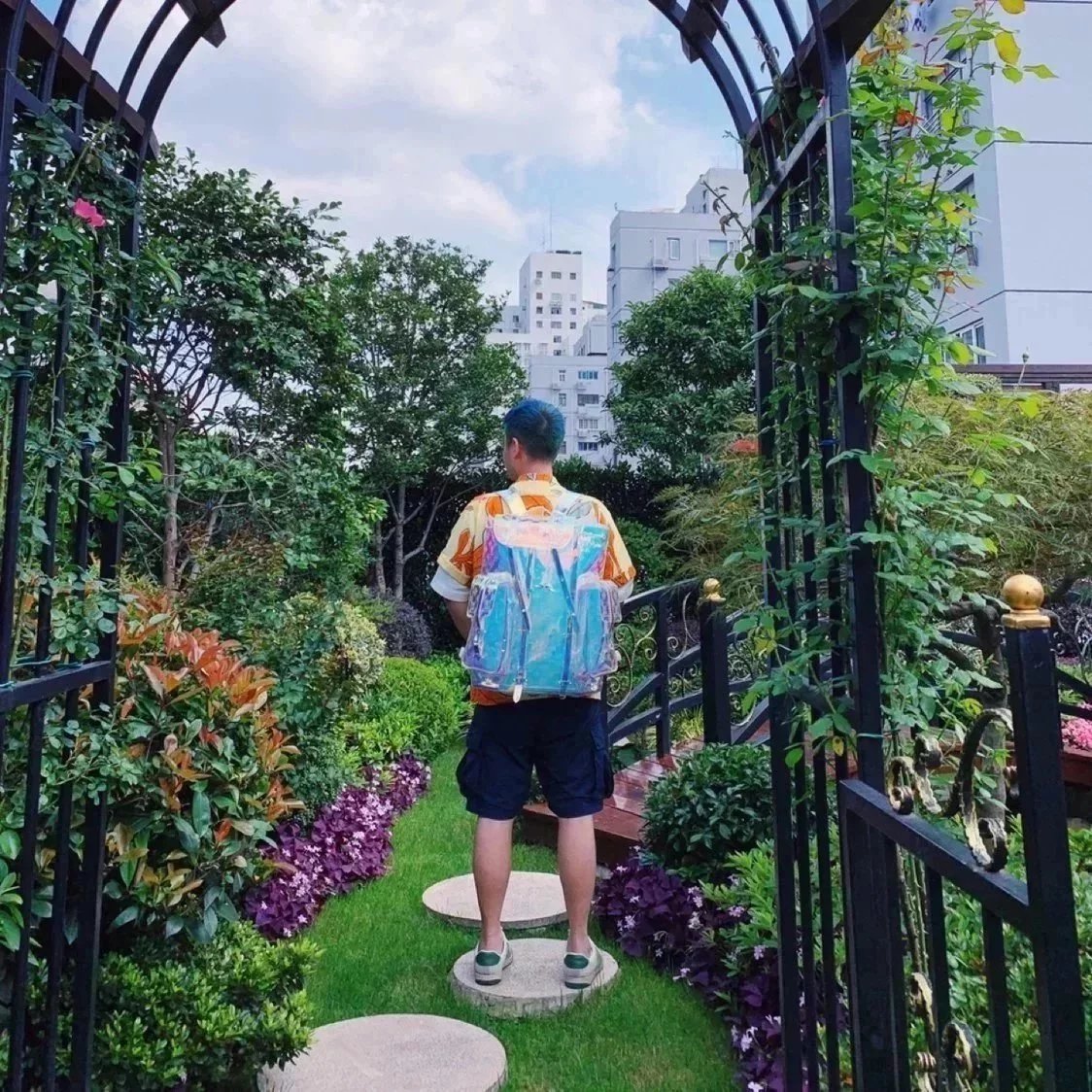 Louis Vuitton LV Backpack Top version Original Order M53823christopher Laser Magic Flash Large Backpack Hiking Backpack Limited19SS Super Cool Limited Edition Travel Bag Luggage Bag Luggage Bag Schoolbag