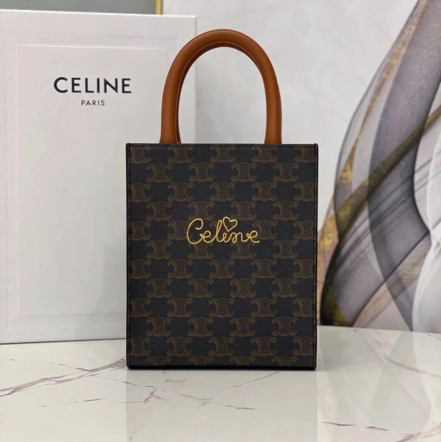 Celine women's bag Top version 【Level Surrogate Shopping】New TriompheMiniTote Tote Arc De Triomphe cabas Presbyopic Tote Vertical Mini Phone Bag Medium Presbyopic Portable Shopping Bag Shoulder Bag Messenger Bag Selin Women's Bag Men's Bag191542194372