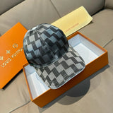 Louis Vuitton LV Hat Classic Checkered Pattern logo Baseball Cap Sun Protection Visor Cap Large Head Circumference Versatile Sports Hat Slimming Face Curved Brim Unisex Couple Style