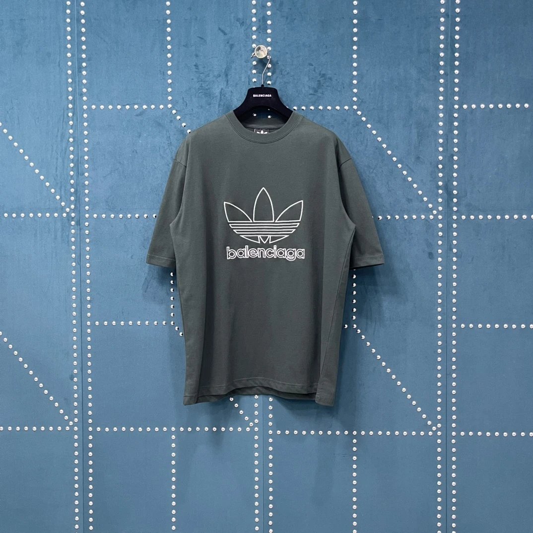 Balenciaga T-shirt Front Clover Hollow Embroidery logo round Neck Short Sleeve25ss New pure cotton T Unisex T-Shirt OS Loose Fit Base Shirt Top Half Sleeve T-Shirt