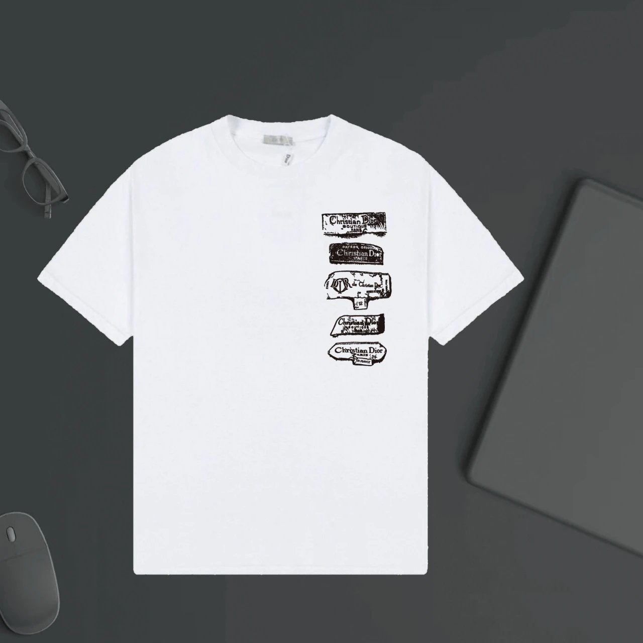 Dior T-shirt Black and white letter print on the chest logo round Neck Short Sleeve25ss New Pure Cotton Unisex Style T T-shirt OS Loose Fit Base Shirt Half Sleeve T-Shirt Top Half Sleeve
