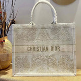 Dior Women's Bag Top version 【Original Order】Christmas Limited Edition booktote Gold Thread Series Lucky Star Embroidered Tote Bag Women's One Shoulder Handbag Shopping Bag Mummy Bag